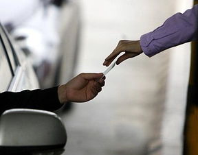 中国互联网服务迈向价值回归 个人服务终结免费模式的必然性与挑战